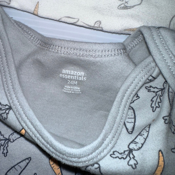 Kids Baby Unisex Amazon Essentials 24M One Pieces Set Carrot Bunny NWOT Orange - Picture 6 of 9